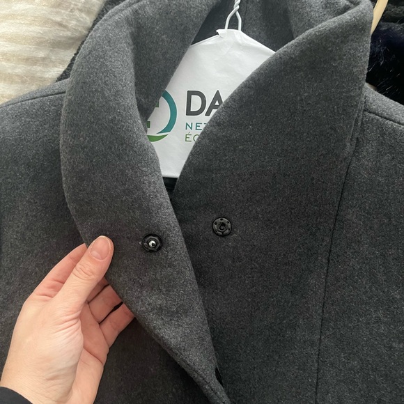 Aritzia Dark Grey Cocoon Coat - Luxe Wool Cashmere - Picture 11 of 12